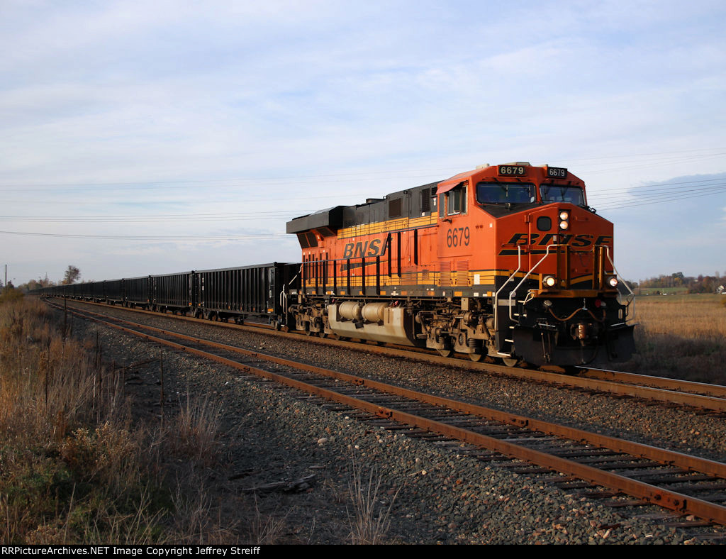 BNSF 6679